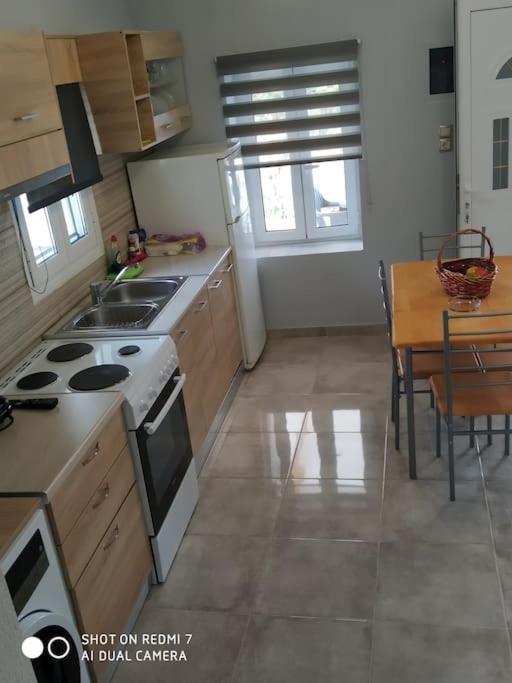 Sun And Sea 1 Apartment Elika Ngoại thất bức ảnh